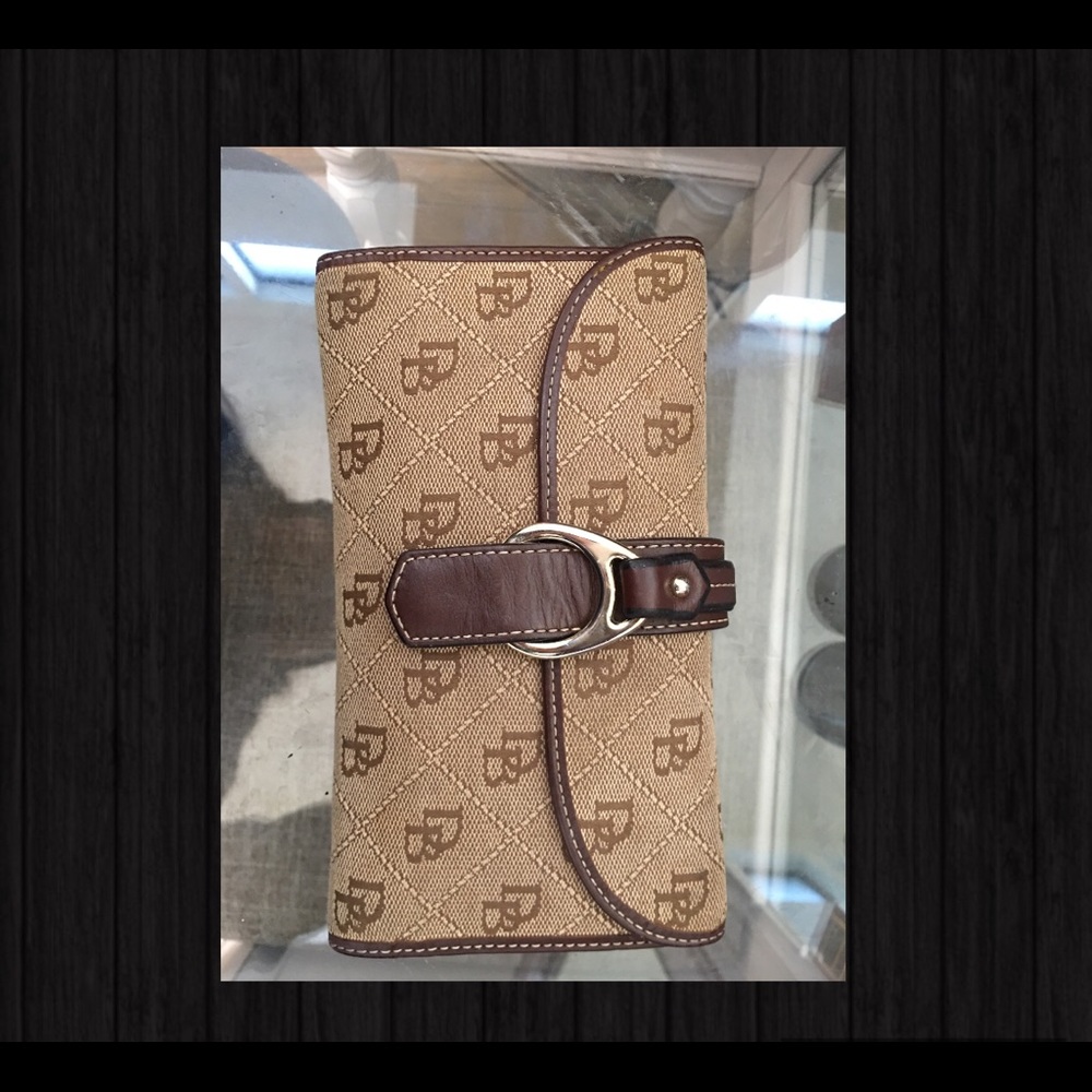 Wallet - Picture 2 of 3